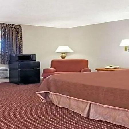 Airport Inn Tampa Bagian luar foto