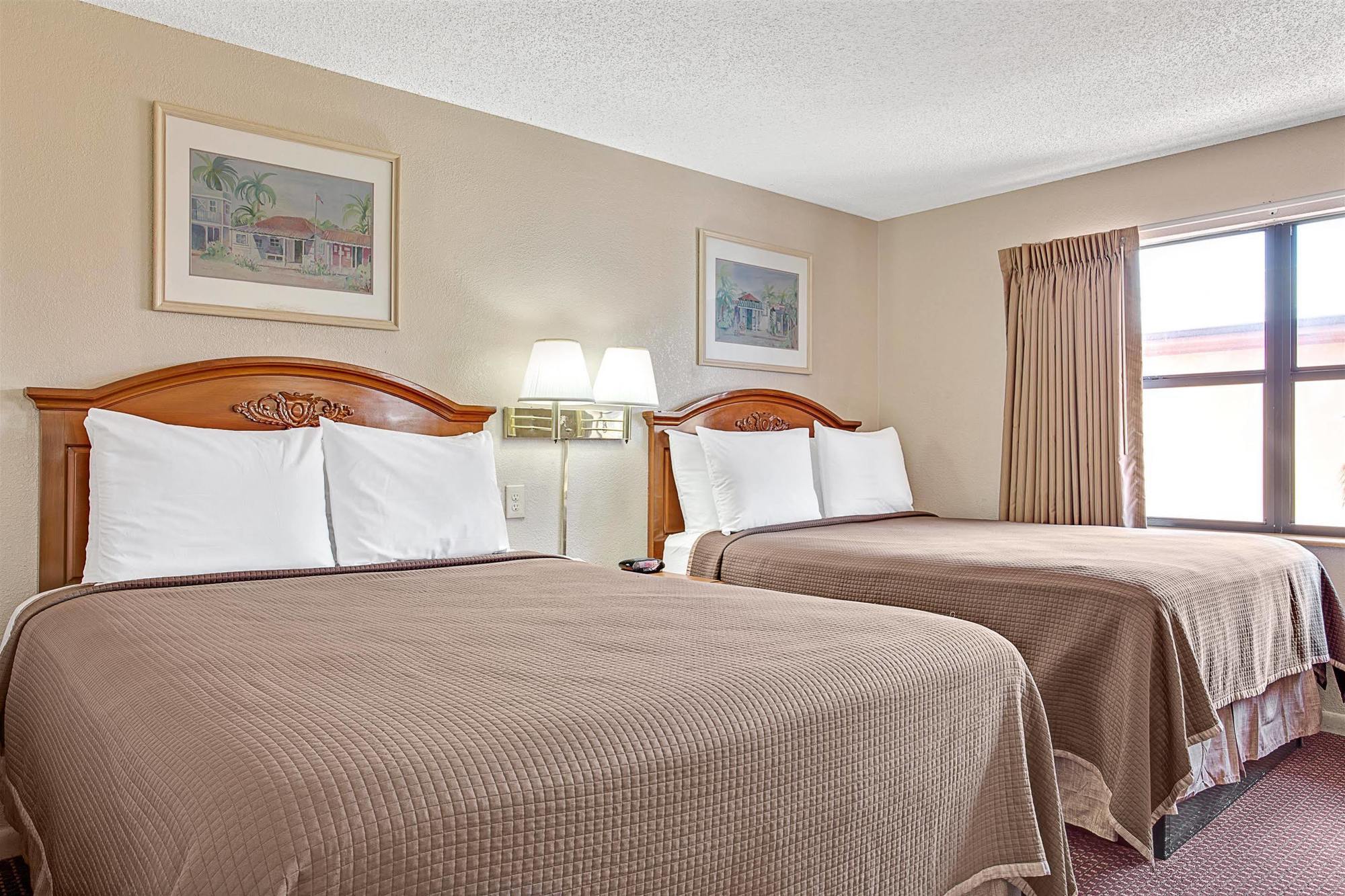 Airport Inn Tampa Bagian luar foto